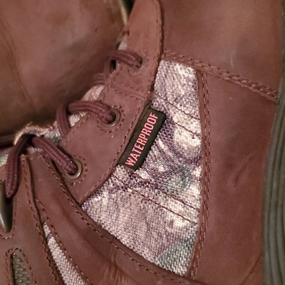 Game Winner Waterproof Boots - Picture 2 of 8